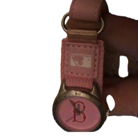 MLB BOSTON RED SOX 2004 WORLD SERIES special edition PINK  Velcro women’s - Picture 3 of 4